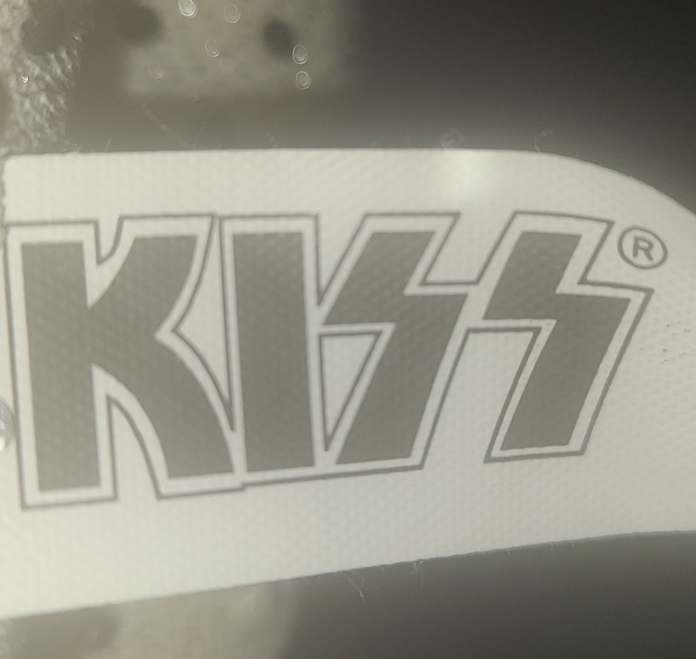 KISS Doll - Picture 10 of 16